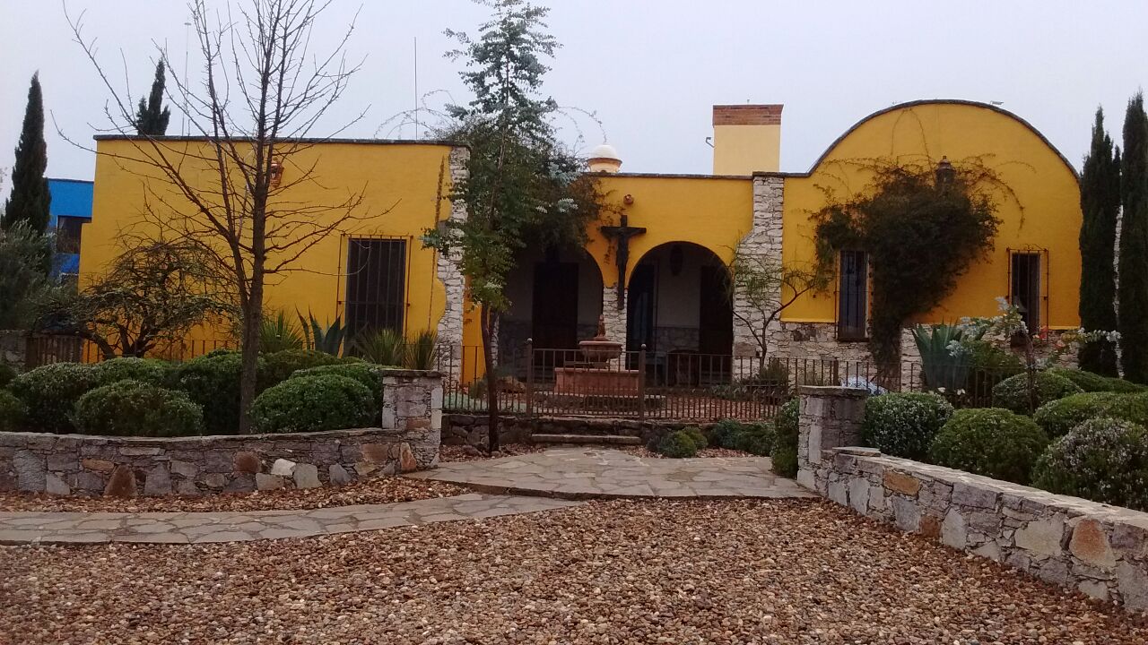Casita Amarilla